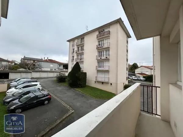 Appartement à louer 3 pièces 68.6m²