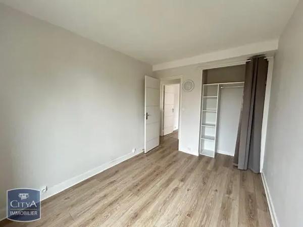 Appartement à louer 3 pièces 68.6m²