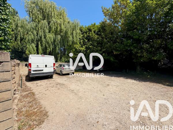 Immeuble à vendre 177 m² Paron