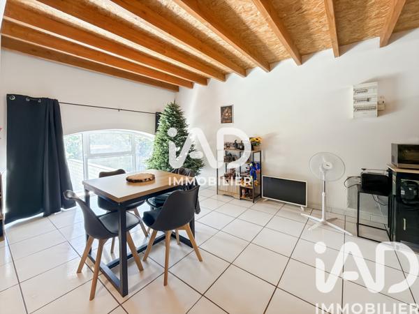 Immeuble à vendre 177 m² Paron