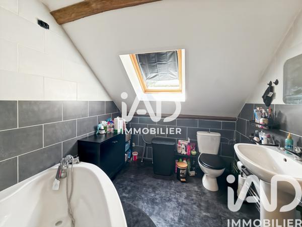 Immeuble à vendre 177 m² Paron