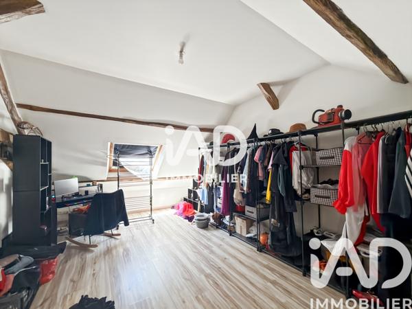 Immeuble à vendre 177 m² Paron