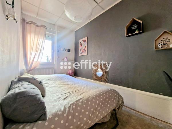 Appartement
         2 pièces
        - 60 m² Exclusivité 235 000 € *