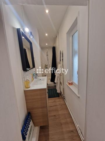 Appartement
         2 pièces
        - 60 m² Exclusivité 235 000 € *