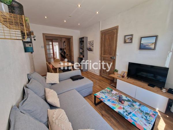 Appartement
         2 pièces
        - 60 m² Exclusivité 235 000 € *