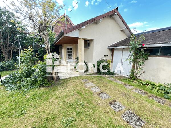 Location Maison 1 pièce 25 m² - Bihorel 76420