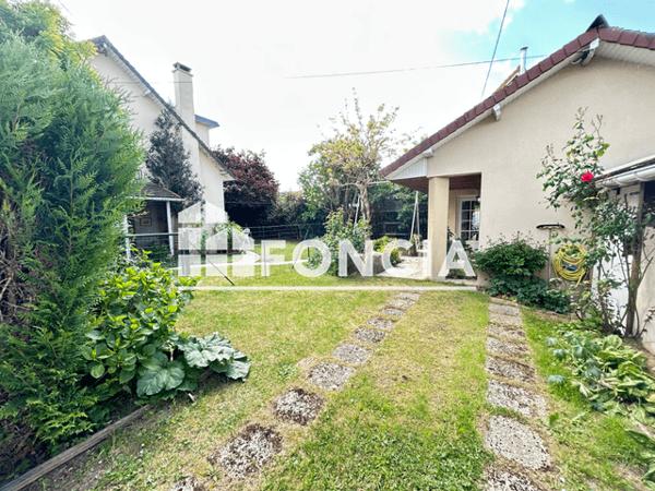 Location Maison 1 pièce 25 m² - Bihorel 76420