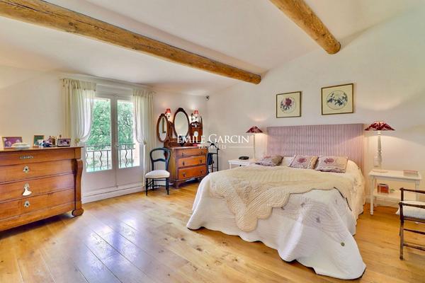 A vendre - Mas provençal ancien au calme absolu - Sud Luberon