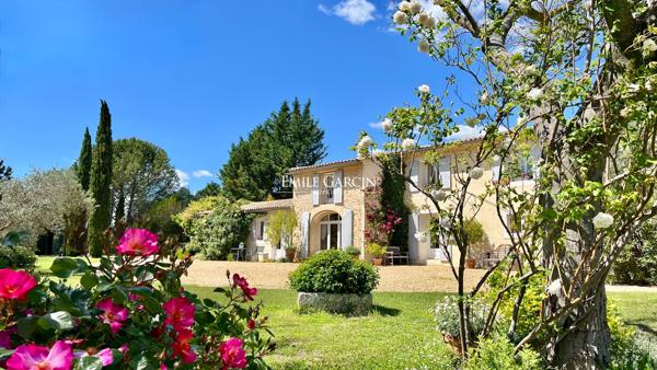 A vendre - Mas provençal ancien au calme absolu - Sud Luberon