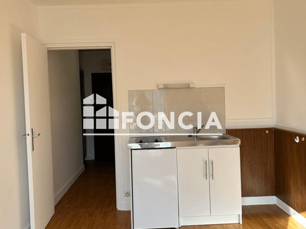 Location Studio 21.22 m² - ENTREE A Orleans 45000