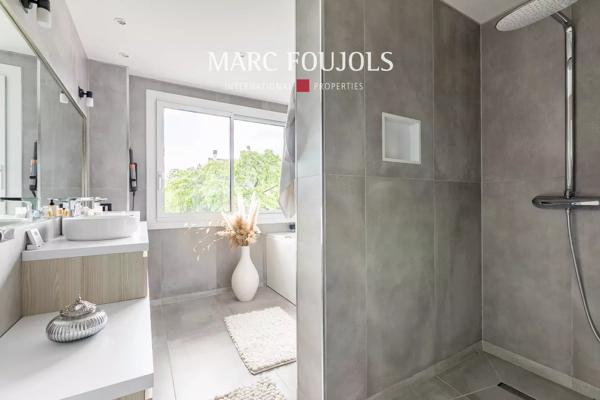 Maison d’Exception Entièrement Rénovée – 8 Chambres – Terrain de 2891 m²