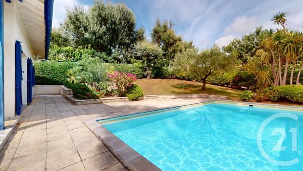 Maison à vendre  6 pièces - 132 m 2   CAPBRETON  - 40
