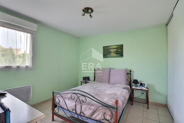 A vendre appartement type 3 de 79m2 avec terrasse de 20m2 et un box double à Marseille 13004