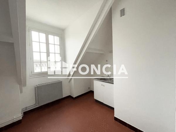 Location Appartement 2 pièces 48.85 m² - 10 RUE CHAMPLAIN Tours 37200