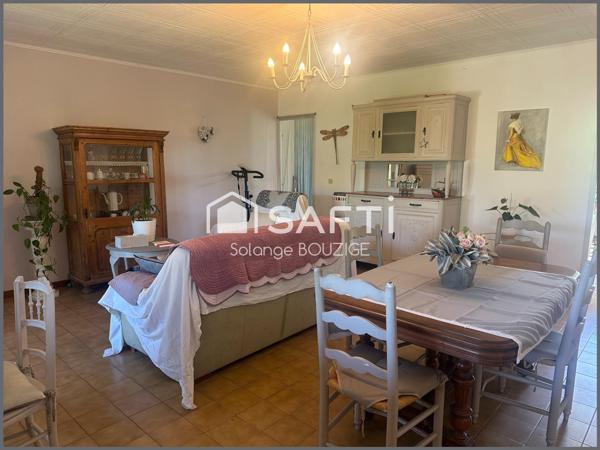 Maison de plain pied en lotissement avec jardin,garage, 2 chambres proche du centre ville