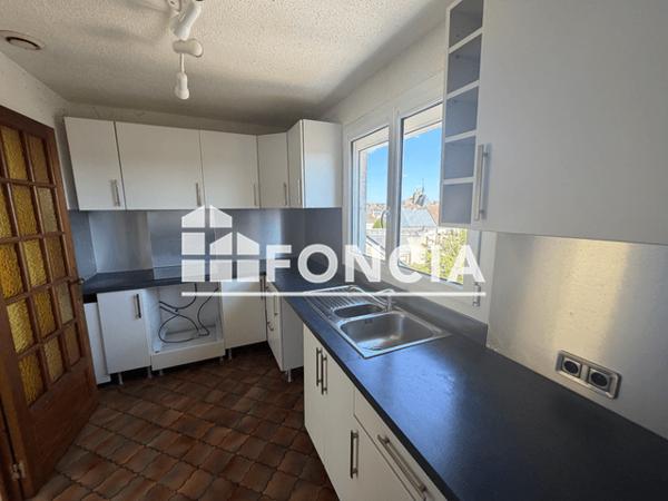 Location Appartement 4 pièces 60.78 m² - 41 RUE SAINT THIBAULT Dreux 28100