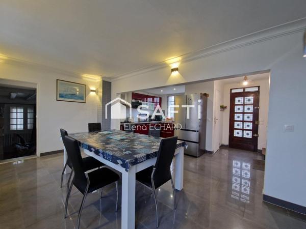 Idéal famille : Maison 3 chambres avec Sous-sol, Hangar et Stationnements