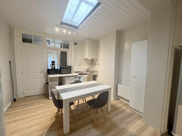 LILLE - APPARTEMENT - T2 MEUBLE