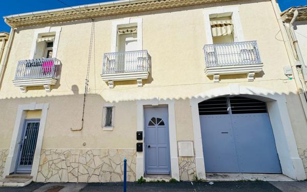 Immeuble à vendre    5 pièces • 150 m2 Balaruc-les-Bains