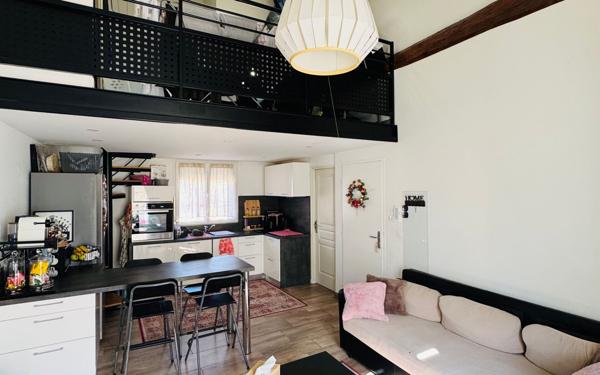 Immeuble à vendre    5 pièces • 150 m2 Balaruc-les-Bains