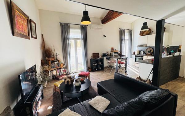 Immeuble à vendre    5 pièces • 150 m2 Balaruc-les-Bains
