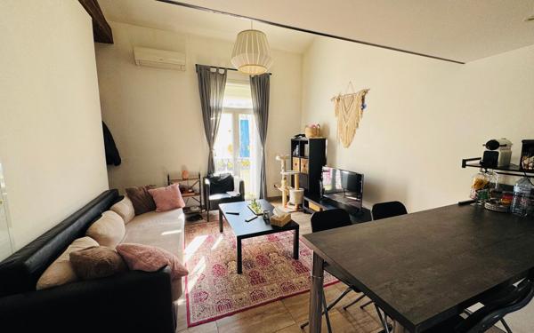 Immeuble à vendre    5 pièces • 150 m2 Balaruc-les-Bains