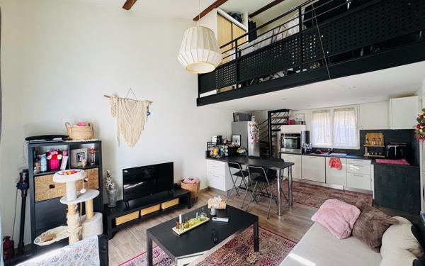 Immeuble à vendre    5 pièces • 150 m2 Balaruc-les-Bains