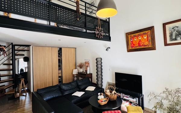 Immeuble à vendre    5 pièces • 150 m2 Balaruc-les-Bains