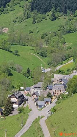 Hôtel de charme avec vue panoramique – Investissement d’exception au cœur des Pyrénées