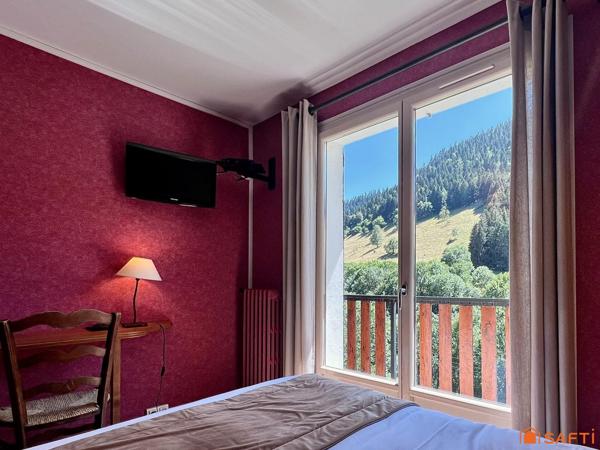 Hôtel de charme avec vue panoramique – Investissement d’exception au cœur des Pyrénées