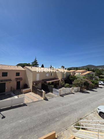 Appartement
         4 pièces
        - 73 m² 309 000 € *