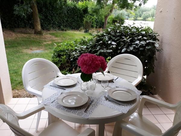 Port Bourgenay T1BIS LIBRE avec terrasse dans résidence sécurisée.