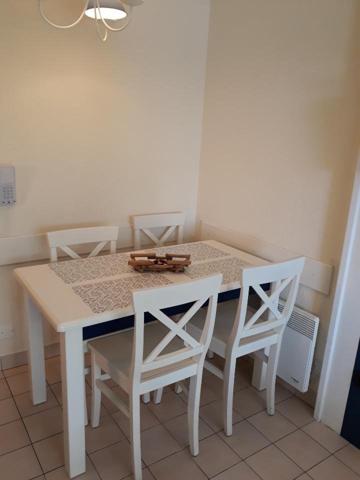 Port Bourgenay T1BIS LIBRE avec terrasse dans résidence sécurisée.