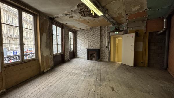 Saint-Étienne (42000) Immeuble de 400m2 secteur Chateaucreux