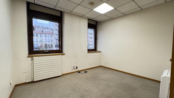 Saint-Étienne (42000) Immeuble de 400m2 secteur Chateaucreux