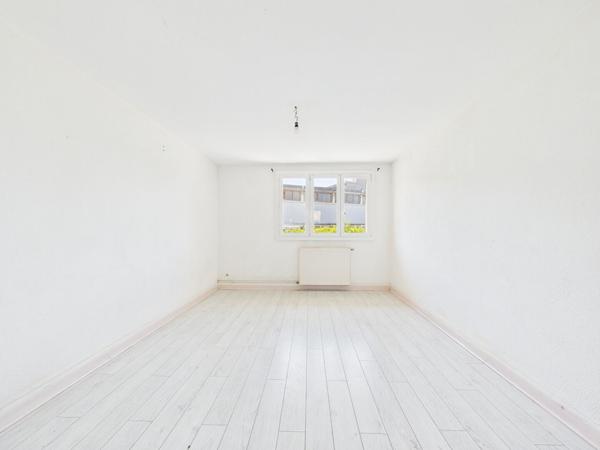 Appartement en rez-de-chaussée de 53 m2 avec cave Chateauvert