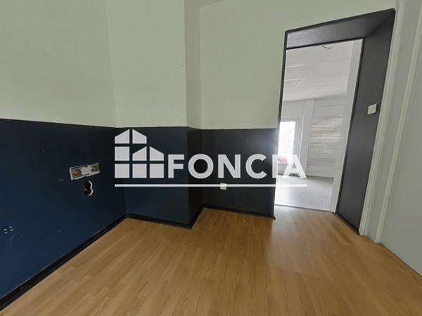 Location Local commercial 2 pièces 31.53 m² - 101 RUE DE BALE Mulhouse 68100