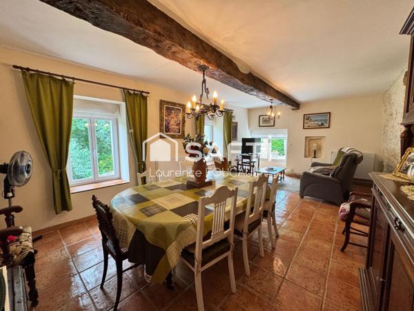 Belle propriété en pierre dans un havre de paix