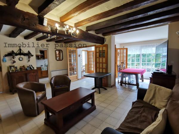 maison type 7 de 122 m² hab. MONTREUIL JUIGNE