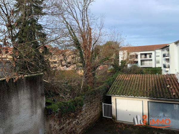Exclusif - T4 idéalement placé - 64 m2 - 3 chambres - 270 000 €