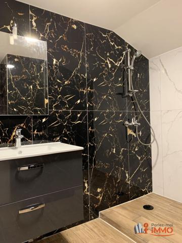 Exclusif - T4 idéalement placé - 64 m2 - 3 chambres - 270 000 €