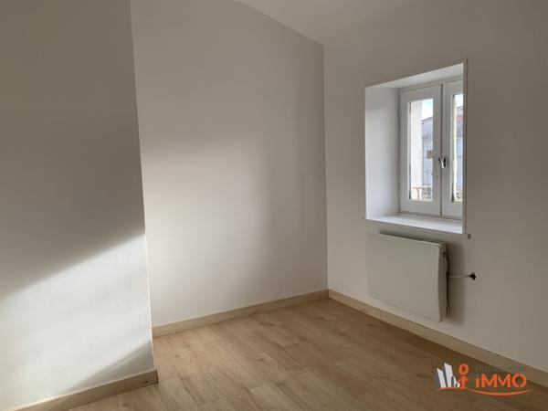 Exclusif - T4 idéalement placé - 64 m2 - 3 chambres - 270 000 €