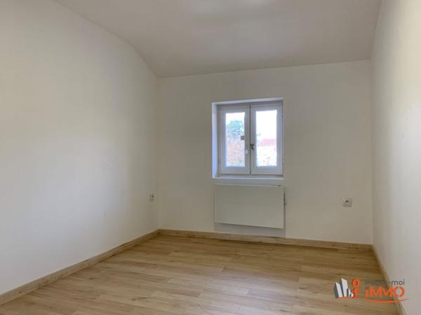 Exclusif - T4 idéalement placé - 64 m2 - 3 chambres - 270 000 €