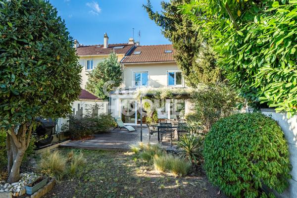 MAISON 166 M² SUR 430 M²