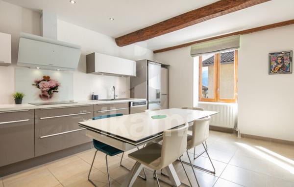 Maison La Buisse  8 pièces - 206 m2 habitables