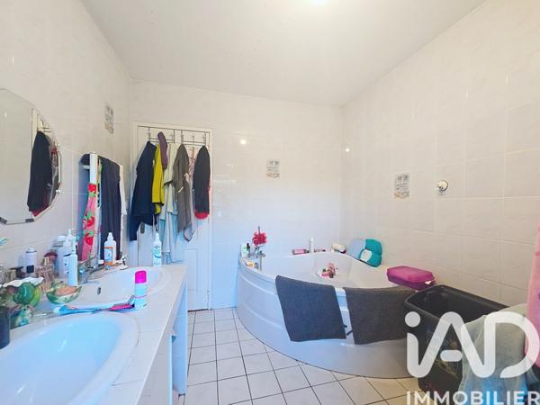 Maison à vendre 7 pièces 180 m² Val-d'Izé