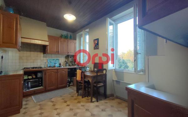 Maison à louer    4 pièces •  Finestret