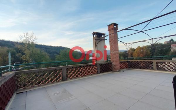 Maison à louer    4 pièces •  Finestret