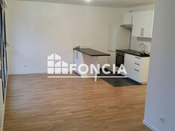 Location Studio 37.1 m² - 35 RUE DE VALMY Montreuil 93100