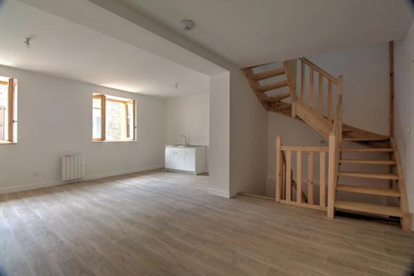 Location Maison de village 4 pièces 90 m2 à Chagnon